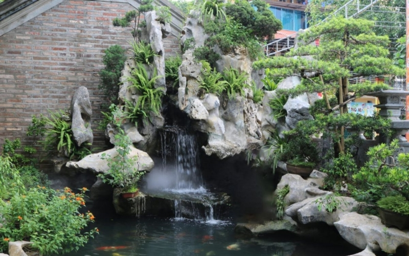 Hòn non bộ cho người mệnh Kim