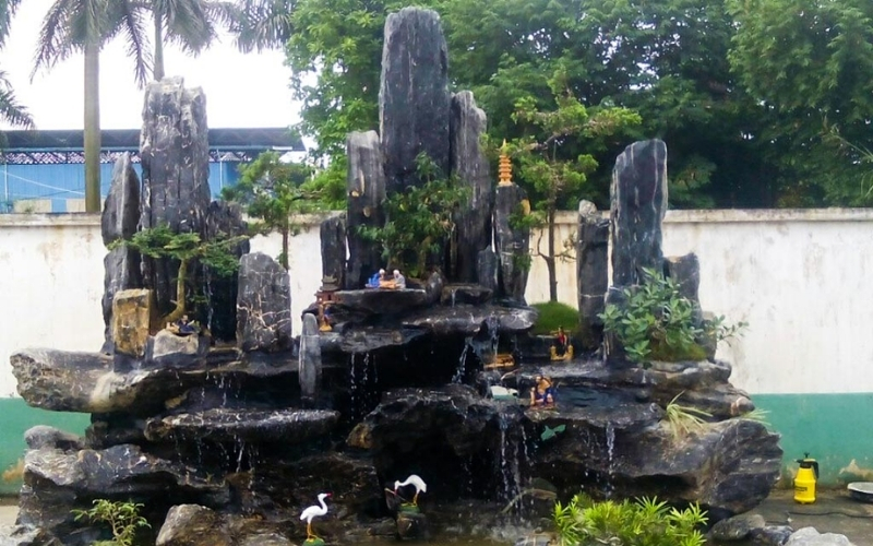 Hòn non bộ cho người mệnh Mộc