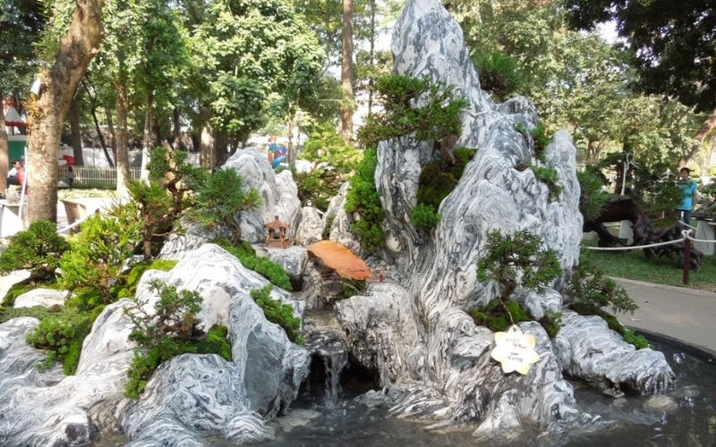 Lưu ý khi thiết kế và thi công hòn non bộ